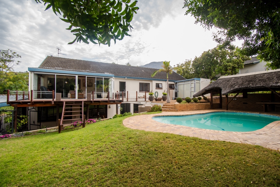 4 Bedroom Property for Sale in La Sandra Western Cape